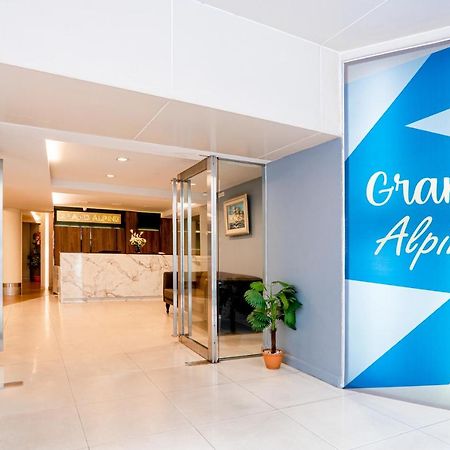 Grand Alpine Hotel Μπανγκόκ Εξωτερικό φωτογραφία
