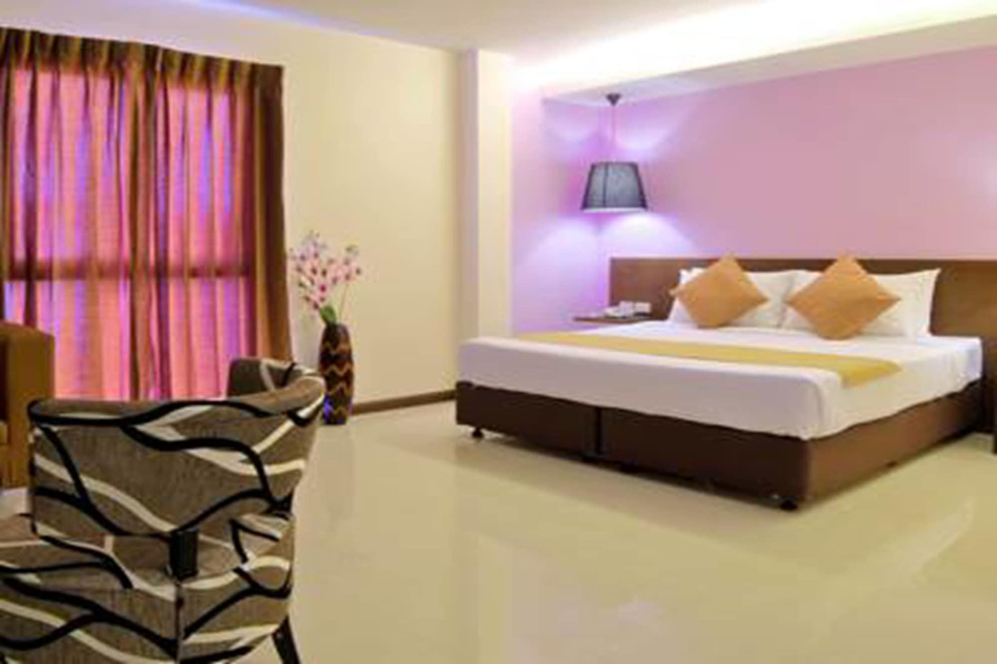 Grand Alpine Hotel Μπανγκόκ Εξωτερικό φωτογραφία