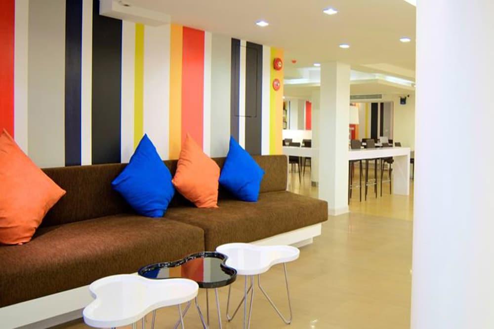 Grand Alpine Hotel Μπανγκόκ Εξωτερικό φωτογραφία