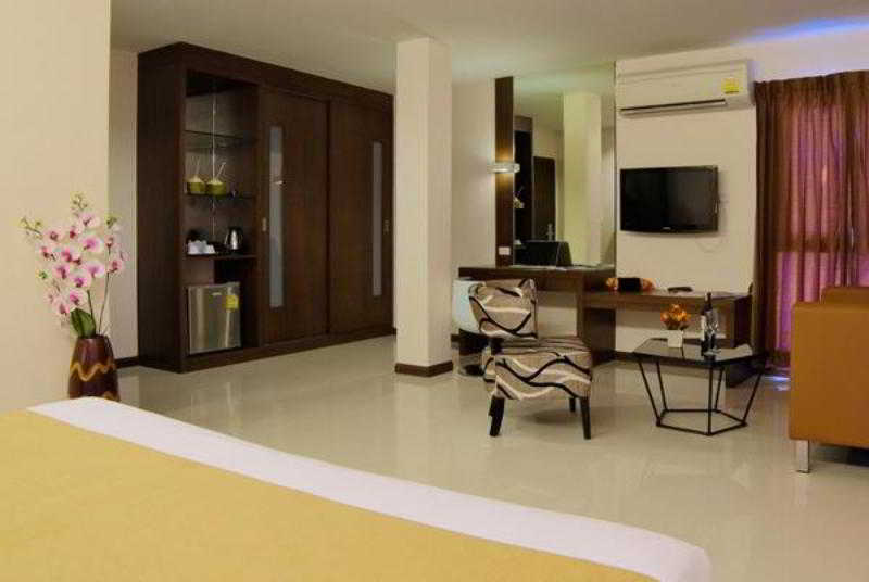 Grand Alpine Hotel Μπανγκόκ Εξωτερικό φωτογραφία